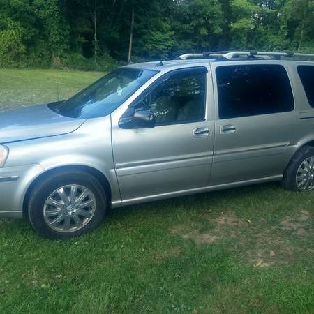 2005 BUICK TERRAZA CXL - cars & trucks - by owner - vehicle... for sale in Hopewell Junction, NY – photo 2