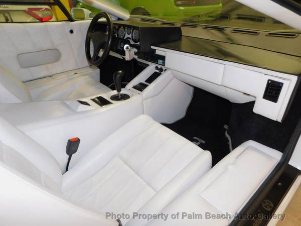 1989 *Lamborghini* *Countach* *Base Trim* White for sale in Boynton Beach , FL – photo 24