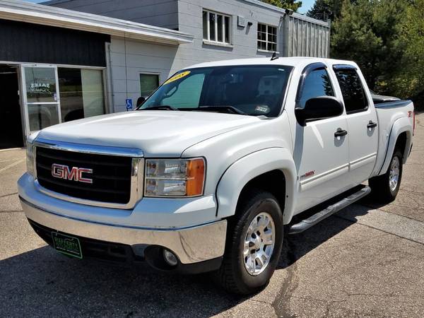 2008 GMC Sierra Crew Cab Z71 MAX 4WD, 143K, 6.0L V8, Auto, A/C, CD/SAT for sale in Belmont, MA – photo 7