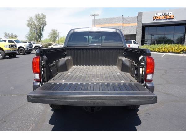 2018 Toyota Tacoma TRD OFF ROAD DOUBLE CAB 5 4x4 Passe - Lifted for sale in Glendale, AZ – photo 17