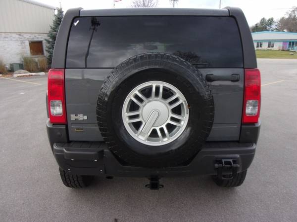 2009 HUMMER H3 Base 4x4 4dr SUV - cars & trucks - by dealer -... for sale in Waukesha, WI – photo 9