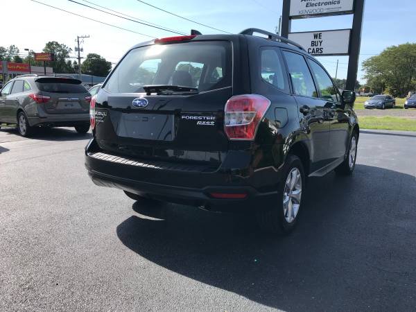 2016 Subaru Forester 2.5i - $690 DOWN - AWD / BLUETOOTH / ONE-OWNER for sale in Dover, DE – photo 3