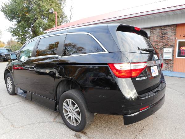 2013 Honda Odyssey Handicap Accessible Van! - cars & trucks - by... for sale in Grand Forks, ND – photo 6