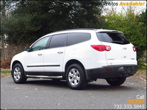 2009 *CHEVROLET* *TRAVERSE* *LS* *SUV* *8-PASSENGER* for sale in East Brunswick, PA – photo 3