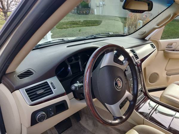 2008 Cadillac Escalade - cars & trucks - by owner - vehicle... for sale in Cincinnati, OH – photo 8