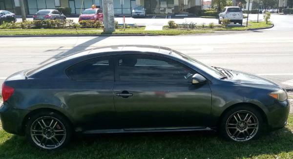 2006 Scion Runs great $1650 - cars & trucks - by owner - vehicle... for sale in Hollywood, FL – photo 2