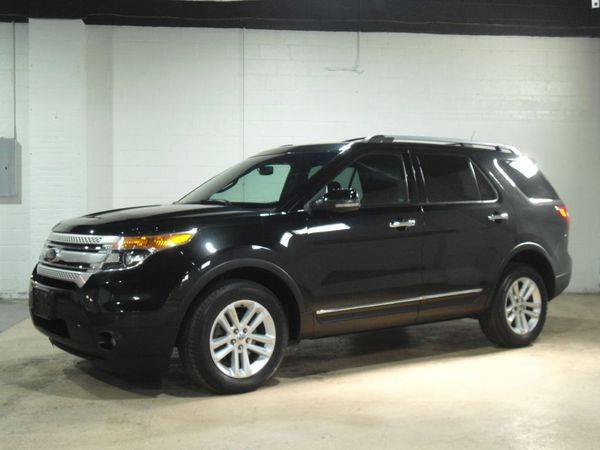 2011 FORD EXPLORER XLT - FINANCING AVAILABLE-Indoor Showroom! for sale in PARMA, OH – photo 5