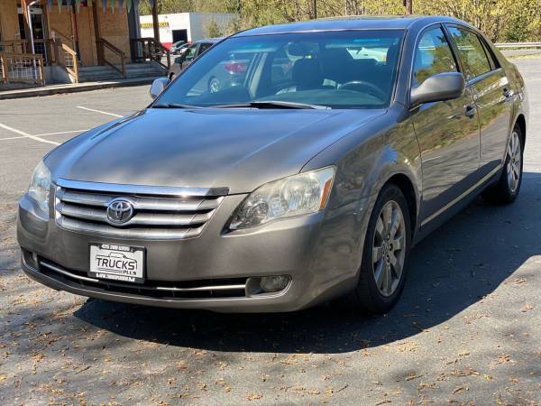 2005 Toyota Avalon Touring 4dr Sedan - - by dealer for sale in Seattle, WA – photo 2