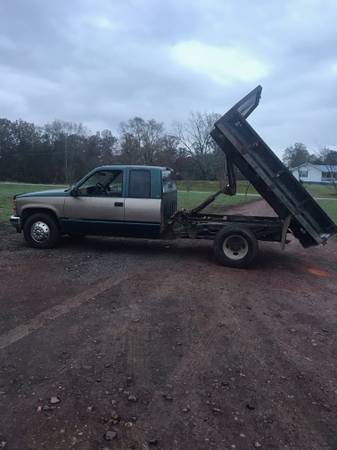 1995 Chevy 3500 dump - cars & trucks - by owner - vehicle automotive... for sale in Cordova, AL – photo 2