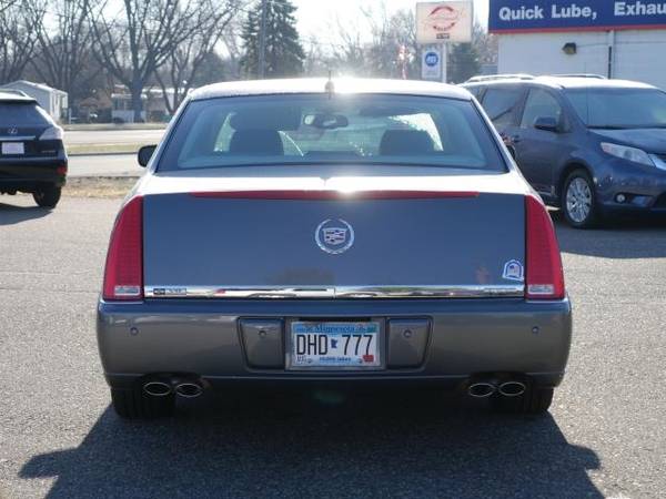 2006 Cadillac DTS 4dr Sdn w/1SC - cars & trucks - by dealer -... for sale in Inver Grove Heights, MN – photo 6