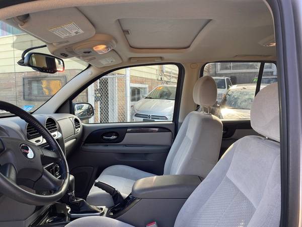 2008 GMC Envoy SLE-1 4WD - cars & trucks - by dealer - vehicle... for sale in Union City, NJ – photo 9