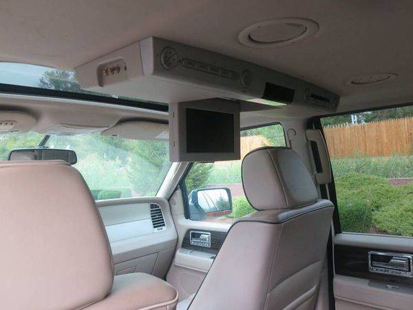 2007 Lincoln Navigator Luxury 4dr SUV 4WD - Wholesale Pricing To The... for sale in Hamilton Township, NJ – photo 17