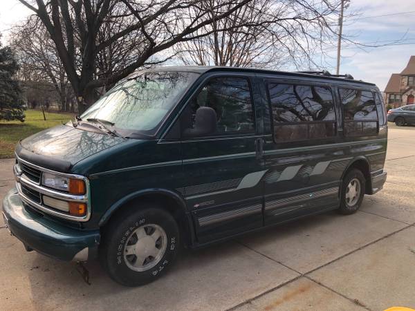 2000 Chevy Express Custom Gladiator for sale in Madison, WI – photo 2