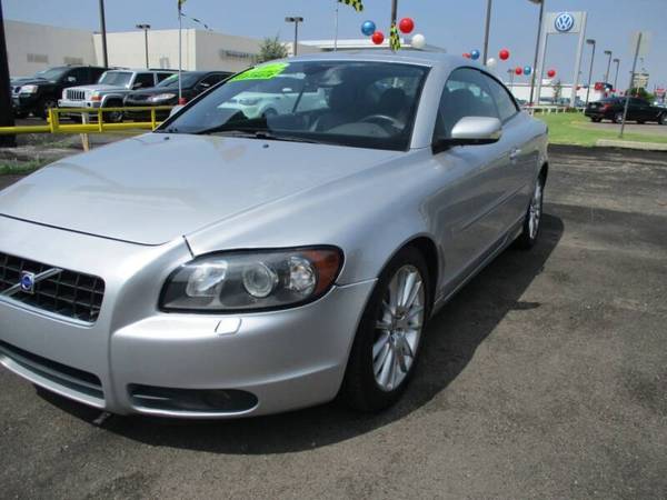 2007 Volvo C70 T5 2dr Convertible 76,613 miles 1st Choice Auto -... for sale in Oklahoma City, OK – photo 2