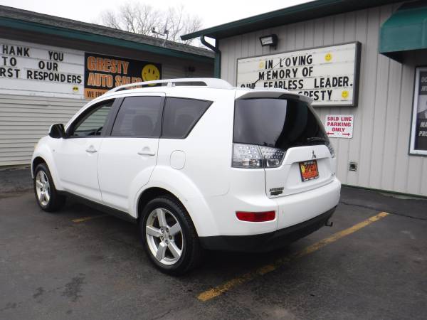 2007 MITSUBISHI OUTLANDER 3RD ROW LEATHER - - by for sale in Loves Park, IL – photo 2