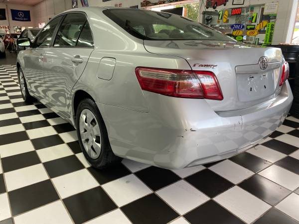 2007 Toyota Camry CE - cars & trucks - by dealer - vehicle... for sale in Urbana Illinois 61802, IL – photo 6