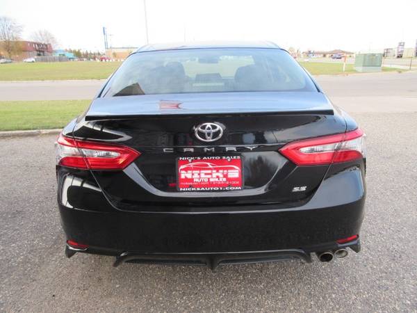 2018 Toyota Camry SE - cars & trucks - by dealer - vehicle... for sale in Moorhead, ND – photo 4