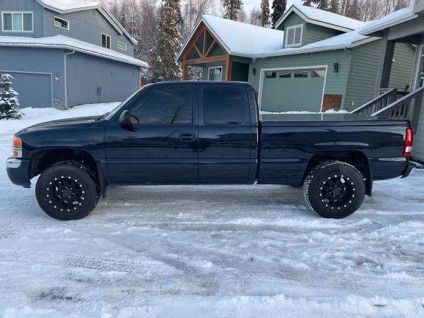 2006 GMC Sierra SLT / Low Miles / Heated Leather Seats / Sunroof -... for sale in Anchorage, AK – photo 2