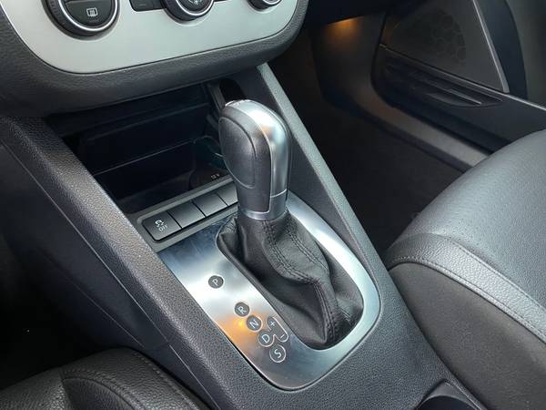 2015 VW Volkswagen Eos Komfort Convertible 2D Convertible Black for sale in Santa Fe, NM – photo 22