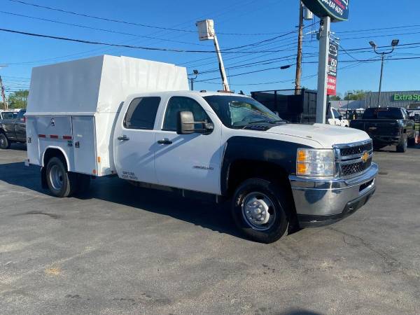2011 Chevrolet Chevy Silverado 3500HD Work Truck 4x4 4dr Crew Cab LB for sale in Morrisville, PA – photo 2