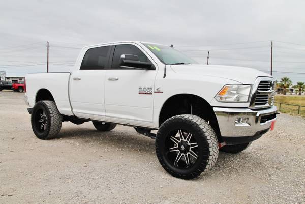 2015 RAM 2500 SLT 4X4*CUMMINS*LIFTED*NAV*BACK UP CAMERA*NITTO*XD... for sale in Liberty Hill, IN – photo 15