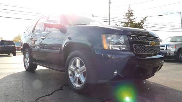 2008 Chevrolet Tahoe LTZ 4x4 4dr SUV w Leather Sunroof NAVIGATION! for sale in Hudson, NY – photo 2