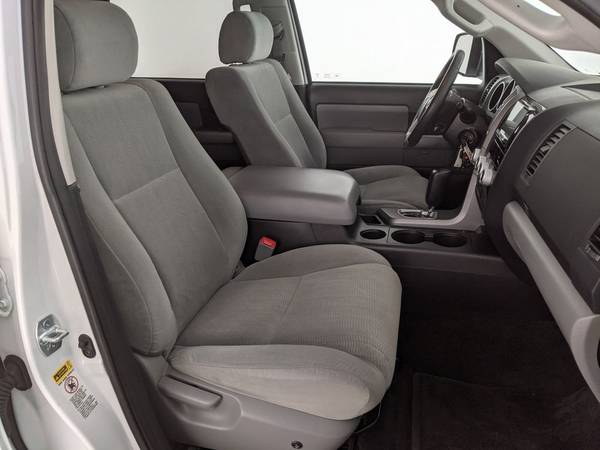 2016 Toyota Sequoia SR5 Clean CARFAX No Damage Lifted New Tires for sale in Denver , CO – photo 23