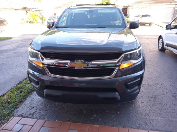 Chevy Colorado 2016 4x4 - cars & trucks - by owner - vehicle... for sale in Miami, FL – photo 4