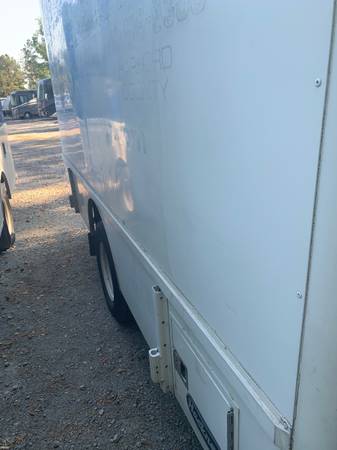 Isuzu NPR 12 box truck with hackney box and shelves for sale in Awendaw, SC – photo 10