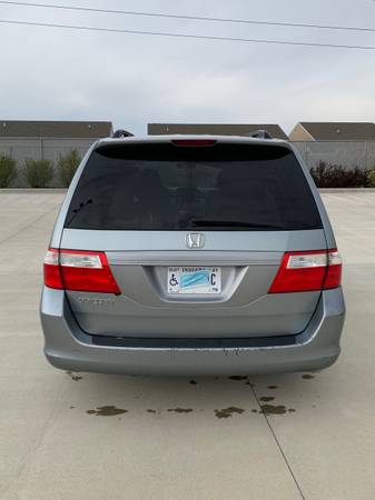 Rare Find 2007 Honda Odyssey with Bruno Valet Plus Signature Seat for sale in Lafayette, IN – photo 6