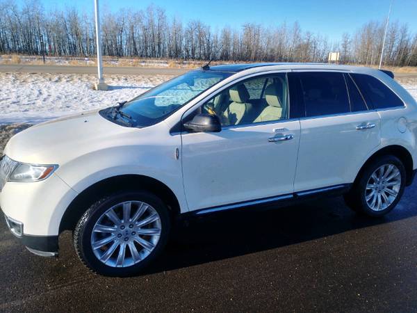 2013 Lincoln MKX AWD Pano-roof, Nav, Push button start, 3.7L,... for sale in Kalispell, MT – photo 3