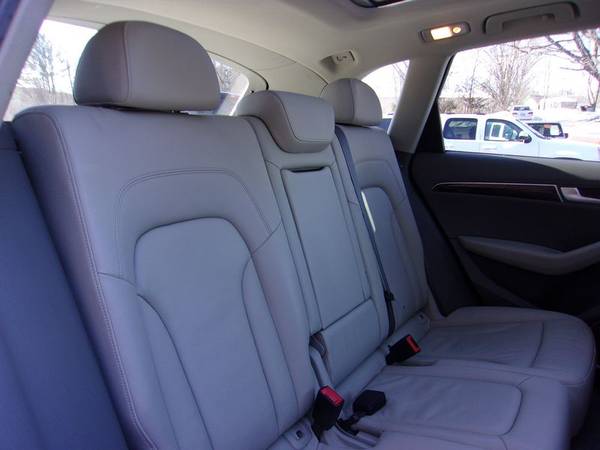2011 Audi Q5 3.2 Quattro Prestige AWD, Auto, 103K Miles, P.Roof,... for sale in Franklin, VT – photo 12