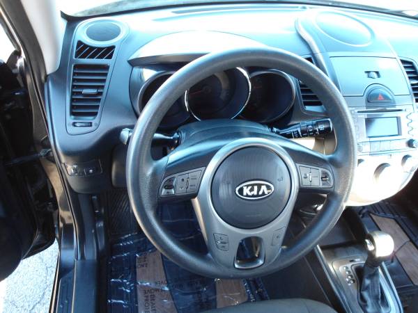 2011 Kia Soul One Hands Free Bluetooth 1 owner**1 year Warranty** -... for sale in hampstead, RI – photo 17