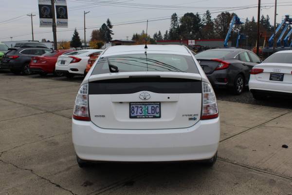 2007 Toyota PRIUS Coupe - cars & trucks - by dealer - vehicle... for sale in Hillsboro, OR – photo 4
