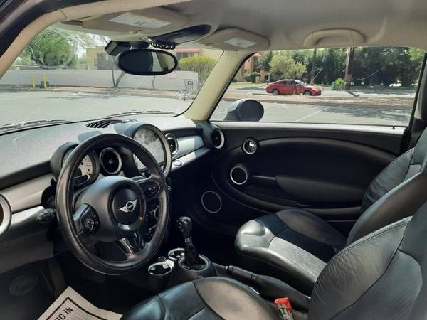 2011 MINI Cooper Clubman Coupe - cars & trucks - by dealer - vehicle... for sale in Tucson, AZ – photo 17