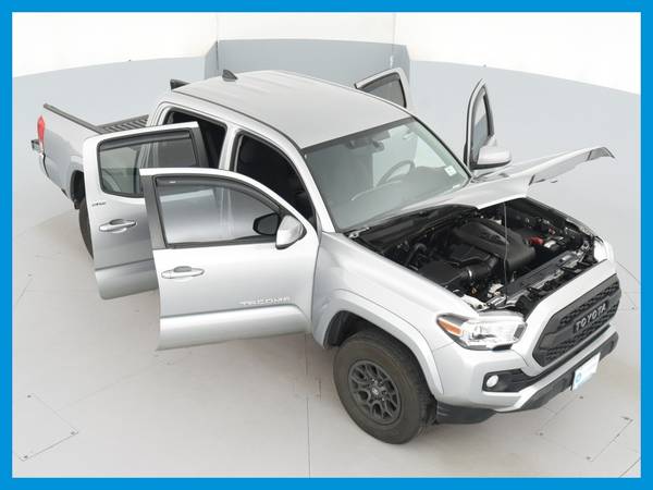 2017 Toyota Tacoma Double Cab SR5 Pickup 4D 5 ft pickup Silver for sale in Knoxville, TN – photo 20