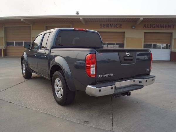 2013 Nissan Frontier SV - cars & trucks - by dealer - vehicle... for sale in Wichita, KS – photo 8