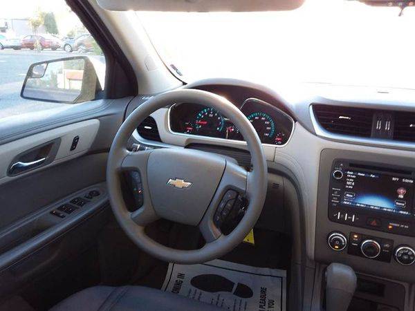 2014 Chevrolet Chevy Traverse LS 4dr SUV for sale in Fresno, CA – photo 9