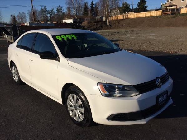 2014 Volkswagen Jetta / 5 Speed Manual - cars & trucks - by dealer -... for sale in Anchorage, AK – photo 3