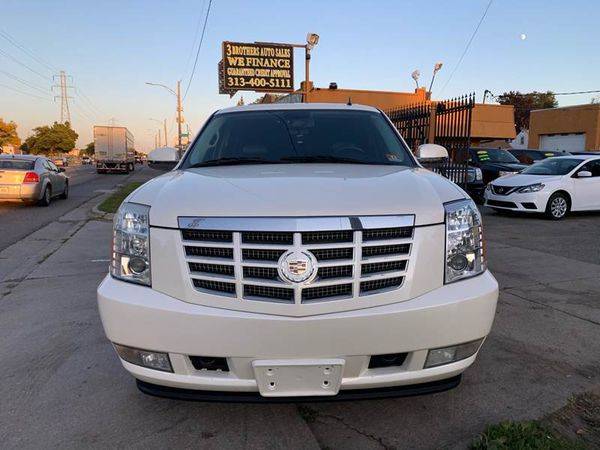 2009 Cadillac Escalade Base AWD 4dr SUV w/V8 Ultra Luxury Collection... for sale in Detroit, MI – photo 2