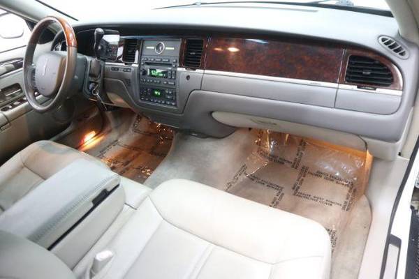 2009 Lincoln Town Car Signature Limited - - by dealer for sale in CHANTILLY, District Of Columbia – photo 20