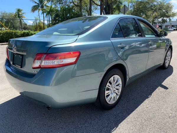 TOYOTA CAMRY LE - cars & trucks - by owner - vehicle automotive sale for sale in Plantation, FL – photo 3