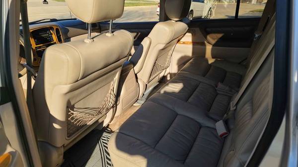 2000 Toyota Landcruiser Sport Utility 4D - cars & trucks - by owner... for sale in Iowa City, IA – photo 9