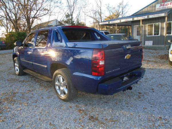 2013 Chevy Avalanche LTZ * GPS * Leather * New Trans - cars & trucks... for sale in Hickory, IN – photo 9