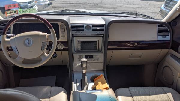 2004 Lincoln Navigator Ultimate for sale in Brooklyn, NY – photo 12