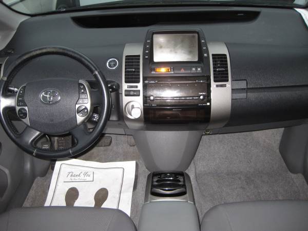 2008 Prius Touring, Leather, NAV, 169KMi, NAV, B/U Cam, 19 Hybds Avail for sale in milwaukee, WI – photo 9