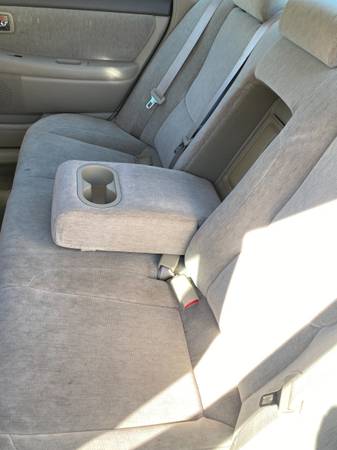 2002 Toyota Avalon XL - Bench seat for sale in Topeka, KS – photo 16