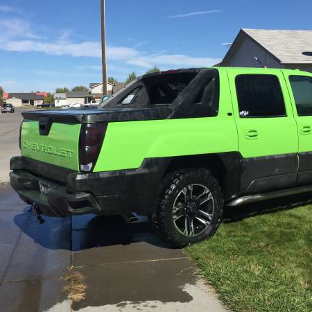 2005 avalanche lime green for sale in Mountain Home, ID – photo 3