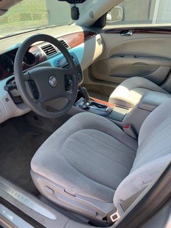 2006 BUICK LUCERNE...SUPER CLEAN-DRIVES LIKE NEW! - cars & trucks -... for sale in East Windsor, CT – photo 5