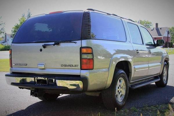 2004 CHEVROLET SUBURBALT 4X4 LOADED! SERVICE HISTORY! 3Rd Row Seating! for sale in Glenmont, NY – photo 3